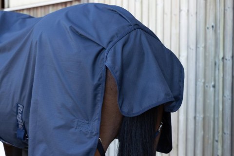 Derka przeciwdeszczowa dla konia RugBe, 100 g, granatowy, 105 cm, Covalliero Derka przeciwdeszczowa dla konia RugBe, 100 g, granatowy, 105 cm, Covalliero